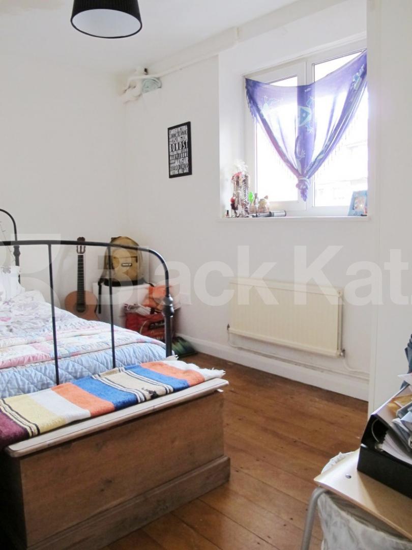 			NEW INSTRUCTION, 3 Bedroom, 1 bath, 1 reception Apartment			 Sandon House, Tilson Gardens, Brixton/Streatham Hill/Clapham Park